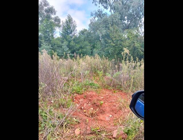 LAND FOR SALE IN ROODEKRANS